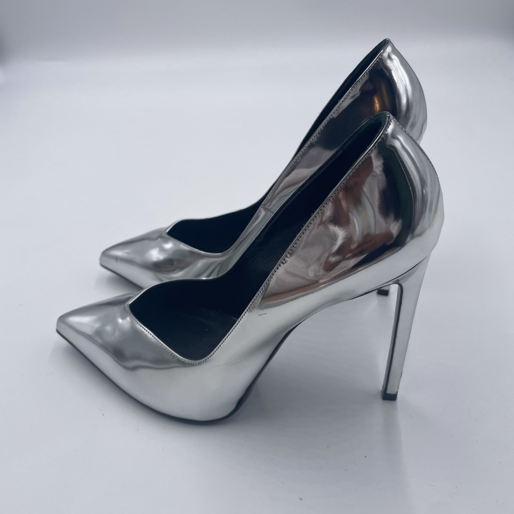Silver pumps - Picture 2 of 5